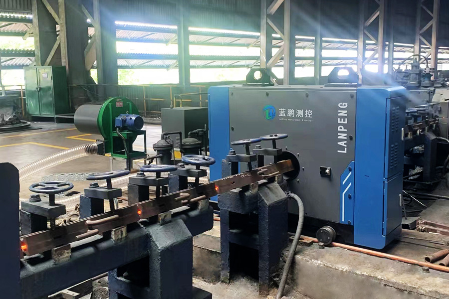 軋鋼測(cè)徑儀 (8).jpg